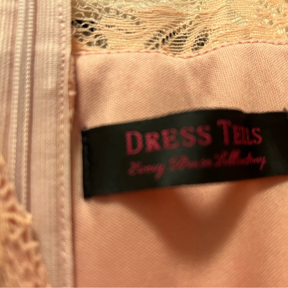 Beautiful Amazon purchase long lacey dress in a springy pink/peach  size large